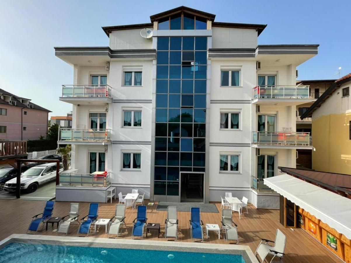 Brian Hotel Velipojë Eksteriør billede