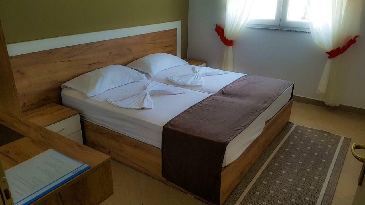 Brian Hotel Velipojë Eksteriør billede